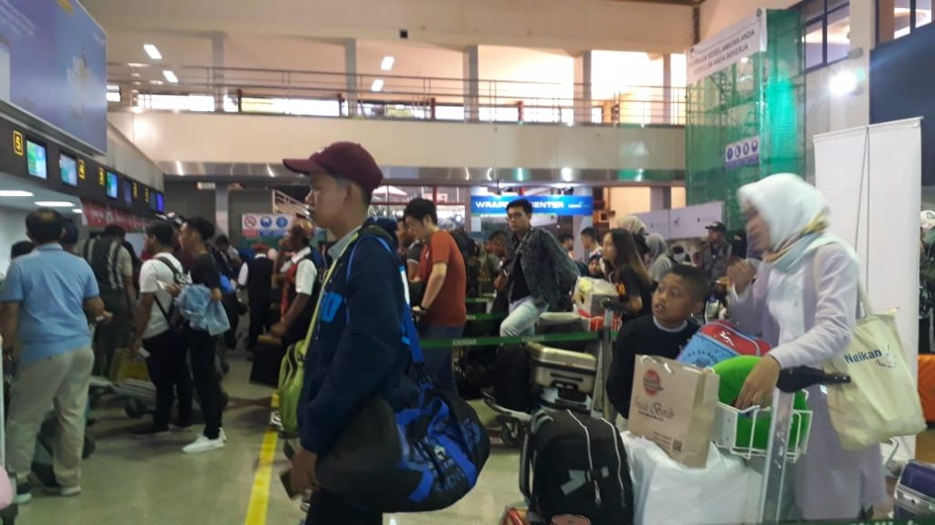 Mudik Natal dan Tahun Baru, Mahasiswa Kalteng Padati Bandara Juanda