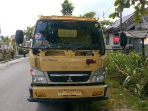Senggol Truk Tangki, Pengendara Motor Tewas truk tangki kecelakaan