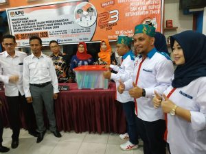 Pilkada Kotim, Yoyo-Rusmadi Pasangan Independen Pertama yang Serahkan Berkas Persyaratan