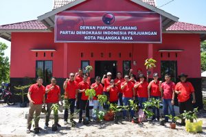 DPC PDIP Palangka Raya Juga Tanam Sejuta Pohon pdip tanam pohon