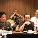 rapat penyusunan laporan kerja di ruang rapat DPRD RI