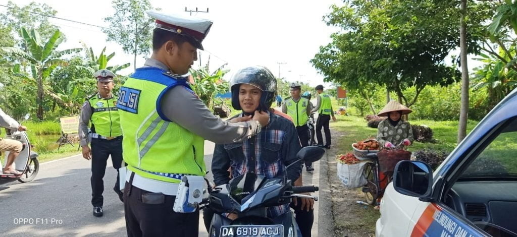 Tidak Lengkapi Diri saat Berkendara, 32 Pelanggar Ditilang