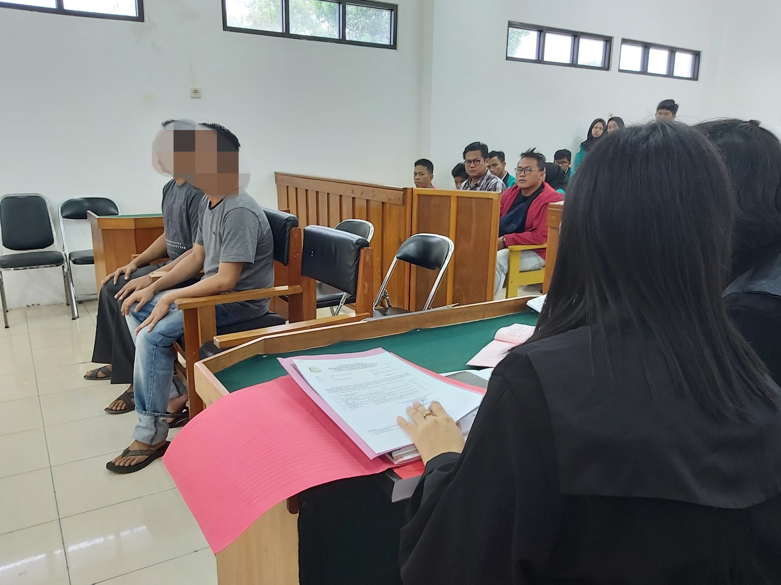 Dua PNS Dituntut 12 Bulan Penjara akibat Sabu