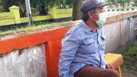 Tak Dapat BLT, Juru Parkir di Halaman Kantor Pos Palangka Raya Sedih