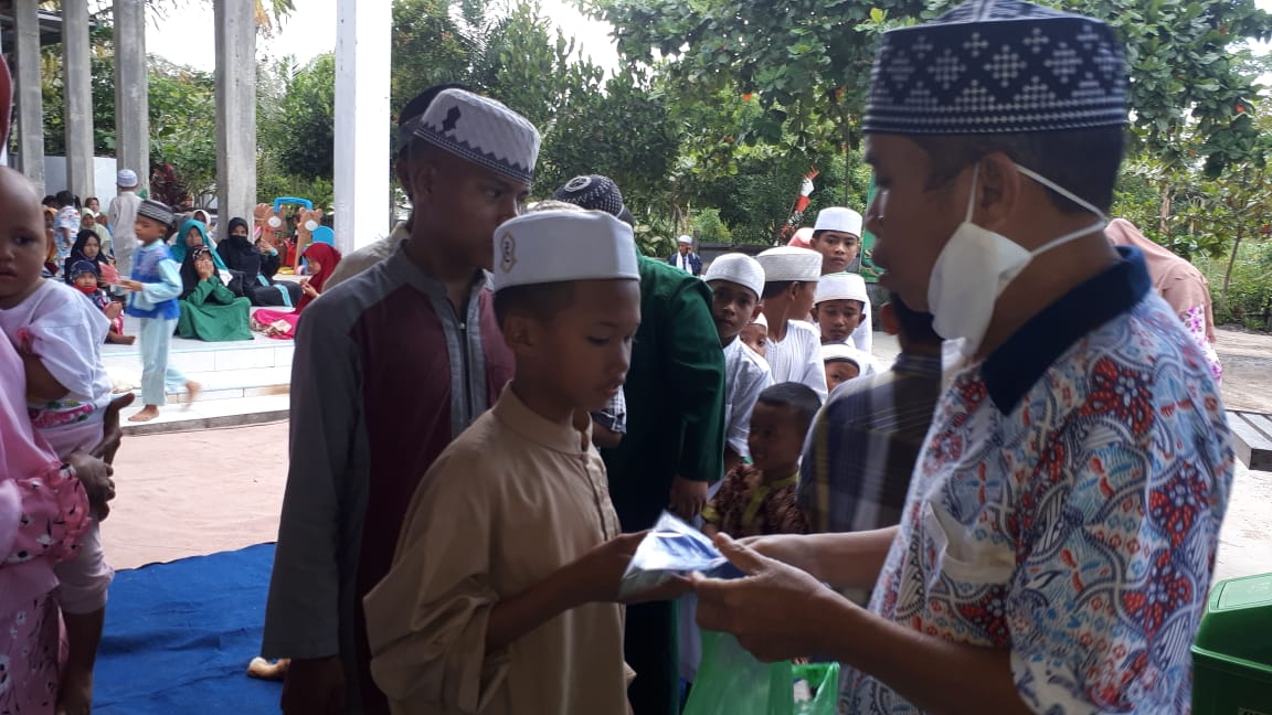 Ketua SMSI Kalteng Bantu Ponpes dan Panti Asuhan