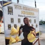 Wow! Begini Cara Unik PKS Kalteng Bagi-bagi Takjil di Tengah Pandemi Covid-19