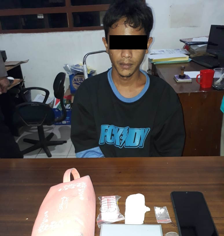 Simpan Sabu di Jaket dan Stang Motor, 2 Pengedar Diringkus