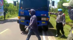 Tak Mau Diperiksa, Truk BBM Disuruh Putar Balik