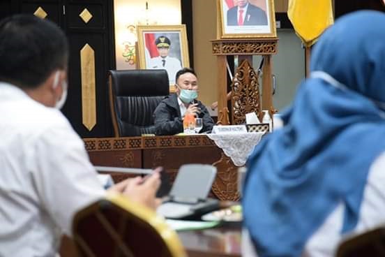 Rapat Bersama TAPD Dan Gugus Tugas, Gubernur Ingatkan Komitmen dan Ketulusan Mengabdi