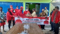 DPC PDIP Kobar Bantu Warga Terdampak Banjir
