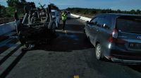 Avanza Vs Innova “Adu Kuat” di Jembatan Tumbang Nusa