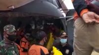 MUSIBAH BANJIR - Gubernur Kalteng Terus Distribusikan Bantuan ke 8 Kabupaten MUSIBAH BANJIR – Gubernur Kalteng Terus Distribusikan Bantuan ke 8 Kabupaten