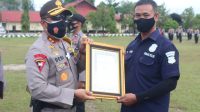 Personel Berdedikasi Terima Penghargaan dari Kapolda