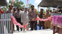 Kapolres Kapuas Resmikan Rumah Bhabinkamtibmas Desa Bentuk Jaya Dadahup