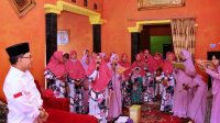Temui Warga Pangkalan Banteng, Ujang Disambut Selawat