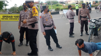 Terjaring Operasi Yustisi Kapuas, Warga Disanksi Push Up  