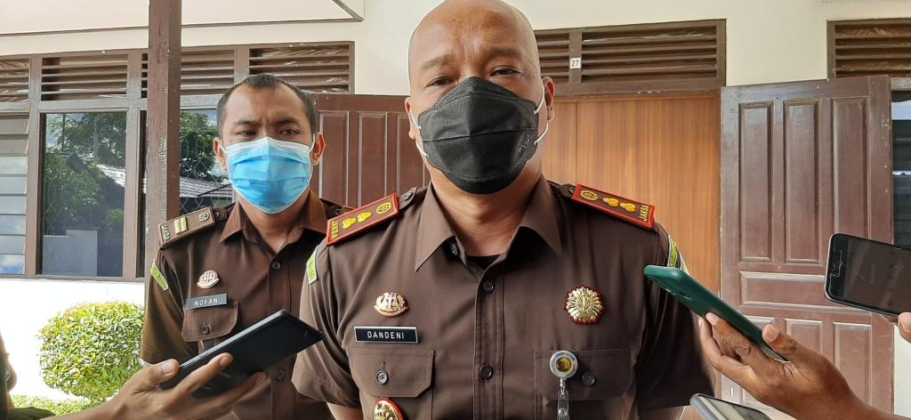 Gelapkan Dana Desa, Mantan Kades Natai Kerbau Ditahan