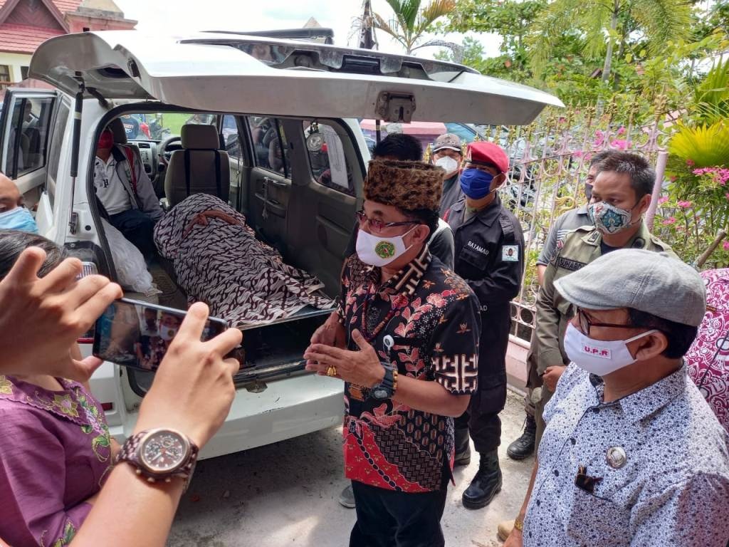 Siun Jarias Tutup Usia