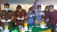 Kejari Kapuas Musnahkan Barbuk Hasil Kejahatan
