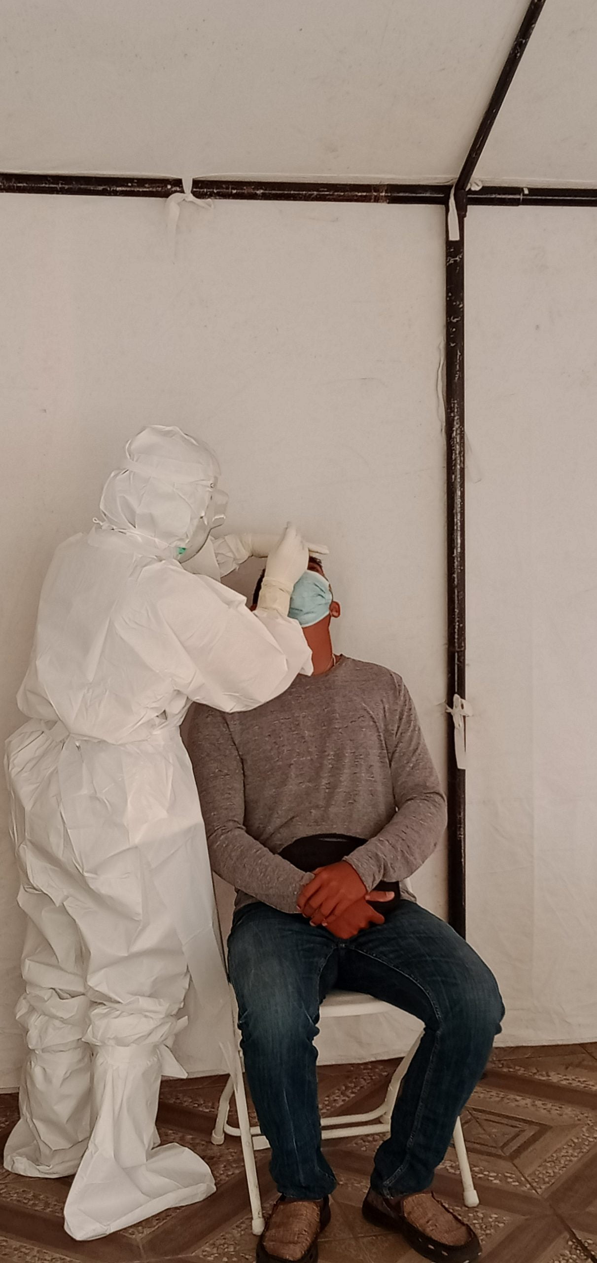 Atlet dan Pelatih Dayung Rapid Test Antigen