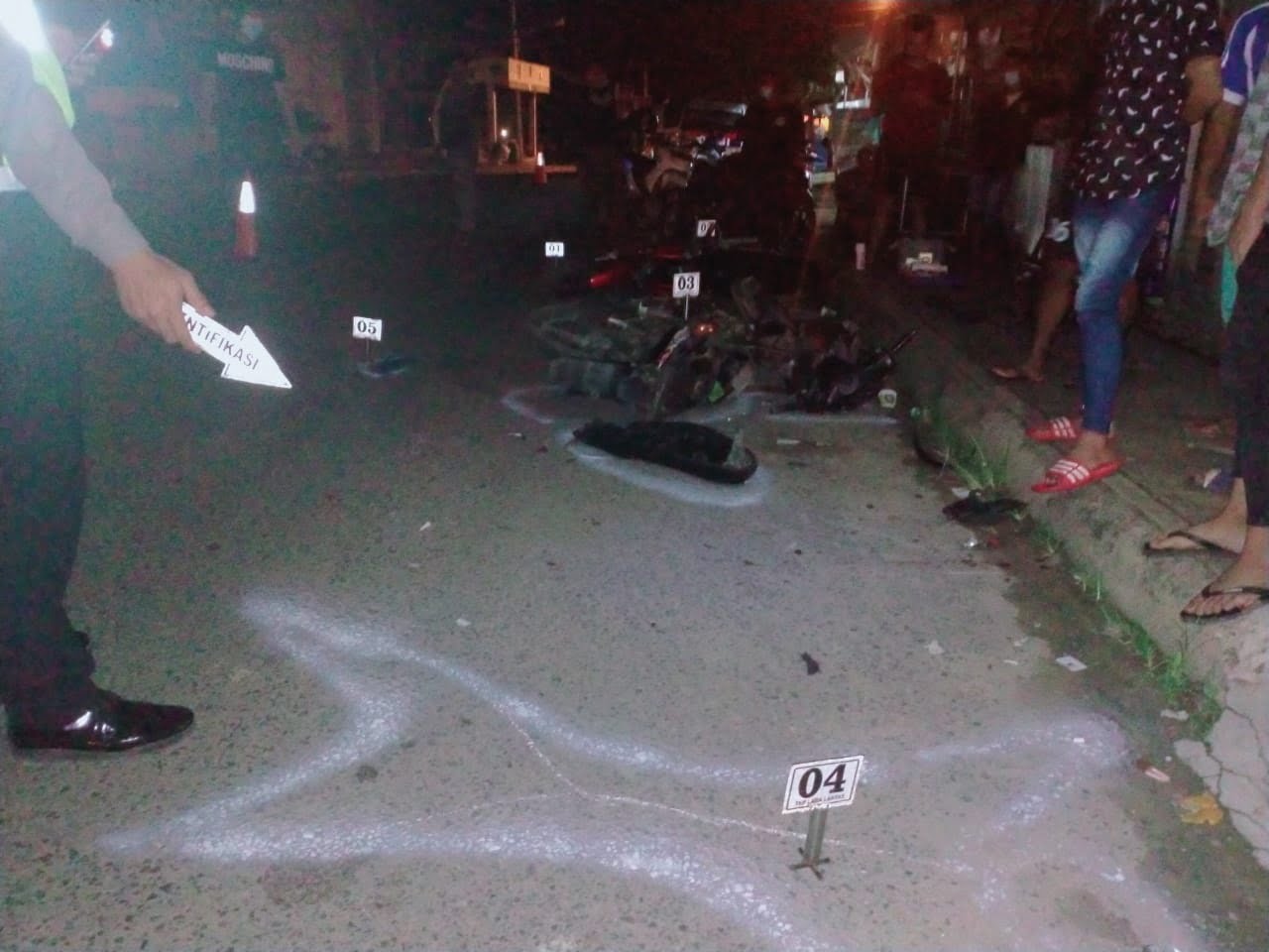 Diduga Mabuk Miras, ABG Tabrak Ayah dan Anak