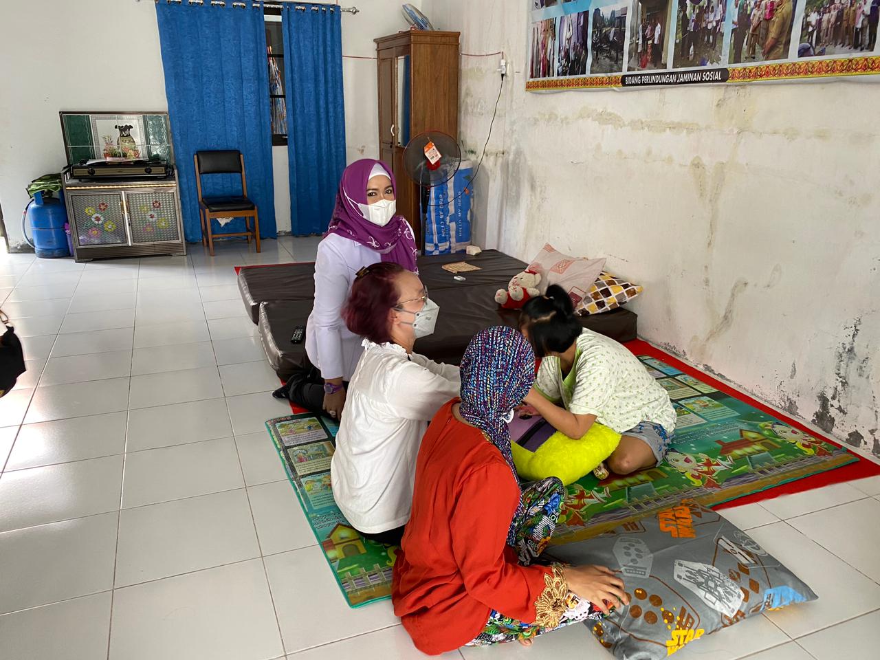 Umi Semangati Petugas dan Penghuni Rumah Singgah