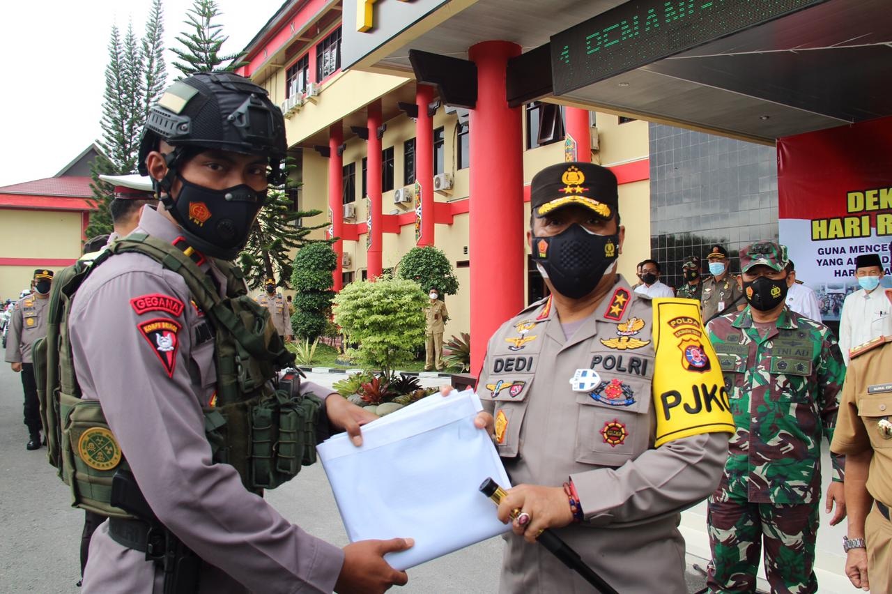 DEKLARASI PENIADAAN MUDIK - Polda Sekat Perbatasan 4 Kabupaten