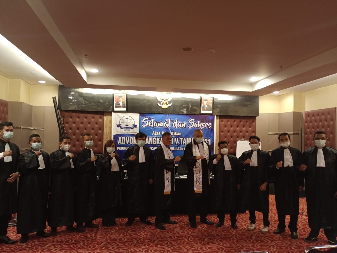 Kaum Milenial Rambah Dunia Advokat