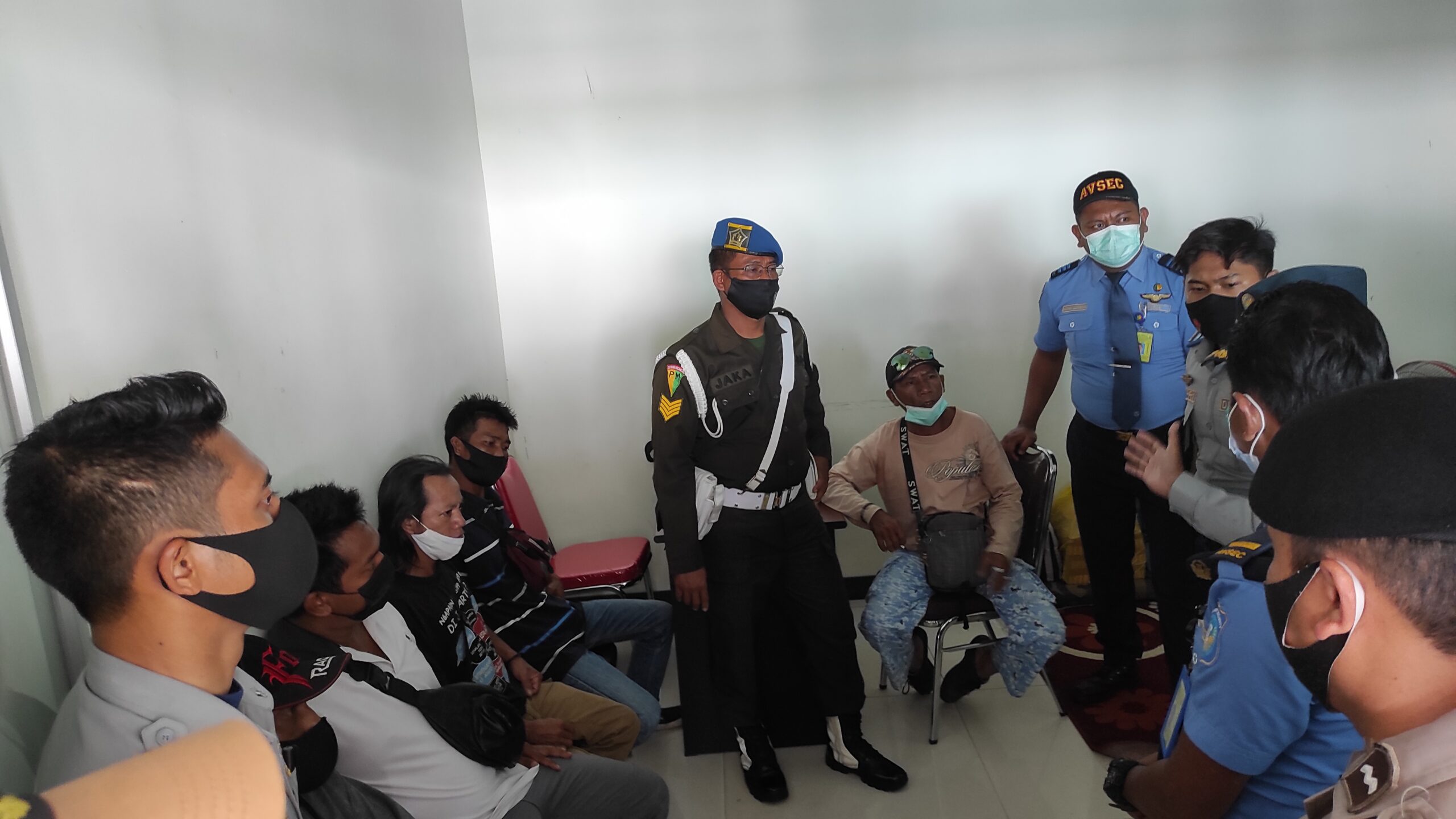 JELANG RAMADAN-Angkutan Liar Bandara Ditertibkan