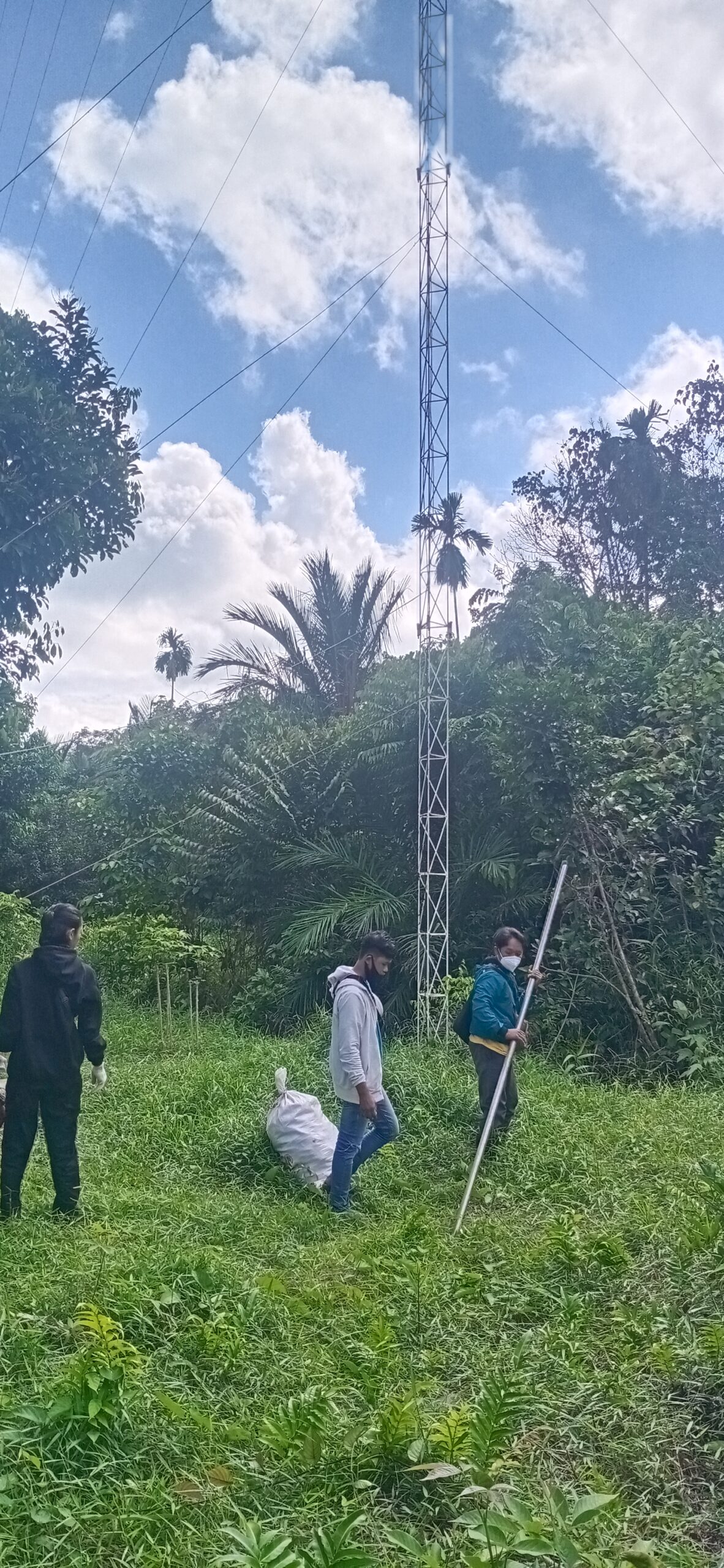Rekanan Ancam Bongkar Tower Internet