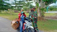 CEGAH COVID-19 - Anggota Denzibang 2/Plk Bagi Masker di Katingan CEGAH COVID-19 – Anggota Denzibang 2/Plk Bagi Masker di Katingan