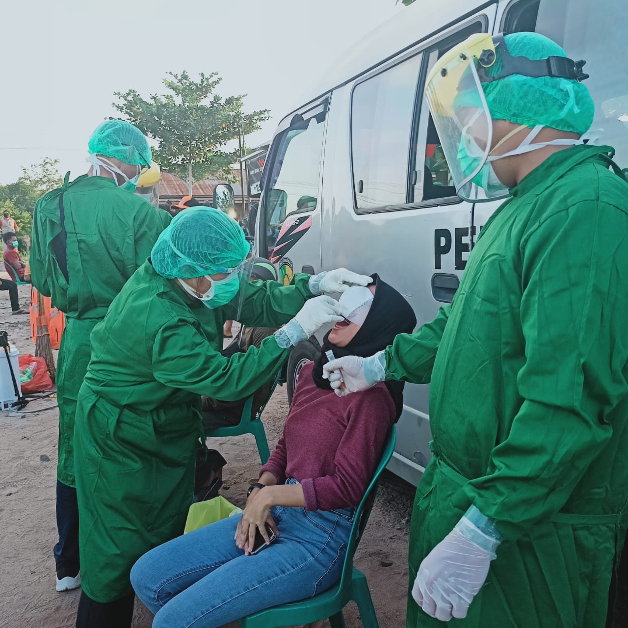 Pelanggar Prokes Wajib Swab PCR