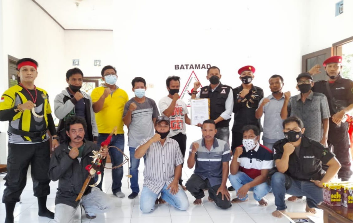 MENGADU KE BATAMAD- Warga Penopa Tuntut 3 Hal ke USTP Group