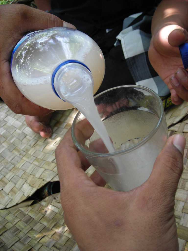 Penjual dan Pembuat Baram Tradisional Disidang