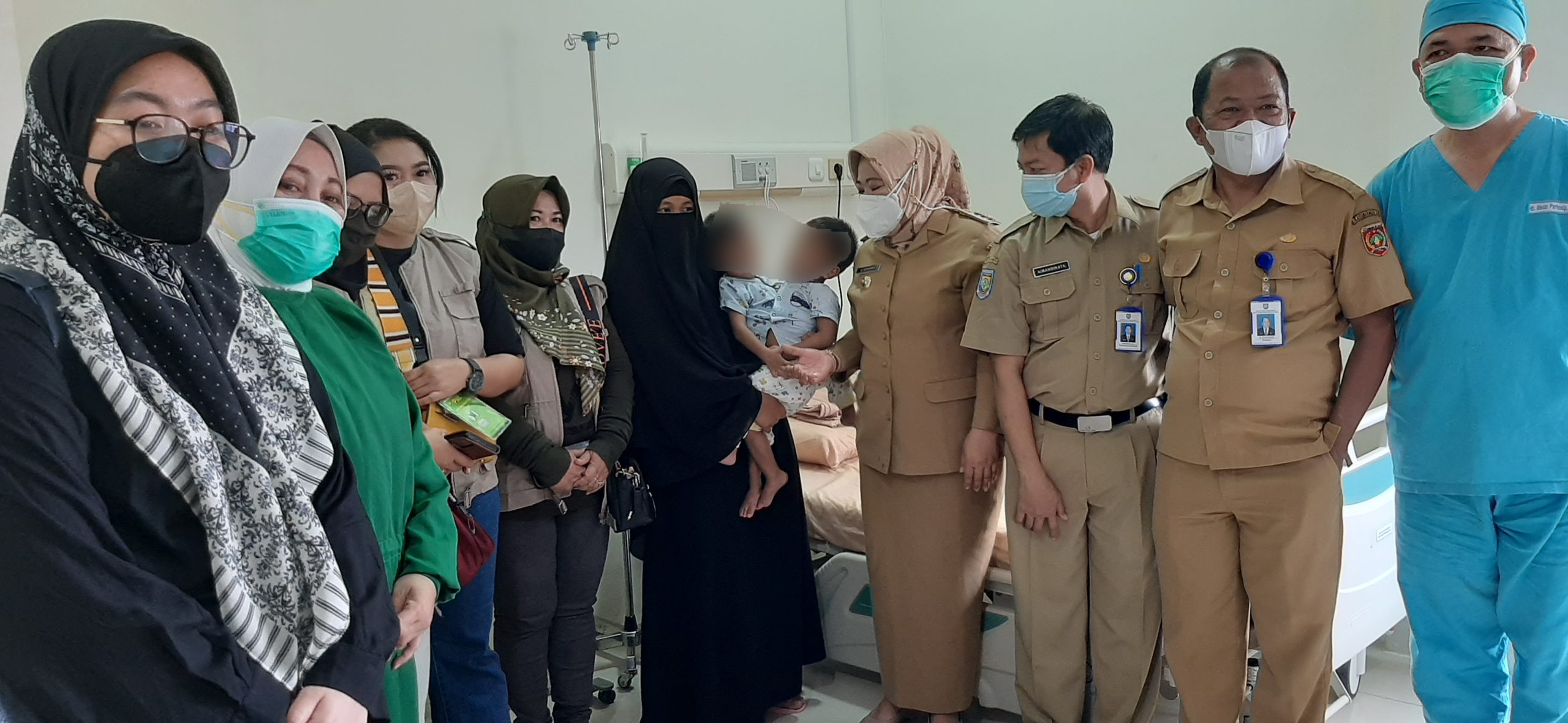 BAYI KEMBAR SIAM-Abdullah dan Ibrahim Operasi Pemisahan Hati di RSCM