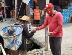 Peduli Pekerja Informal, Pengurus DPW PSI Kalteng Gelar Pembagian Rice Box Peduli Pekerja Informal, Pengurus DPW PSI Kalteng Gelar Pembagian Rice Box