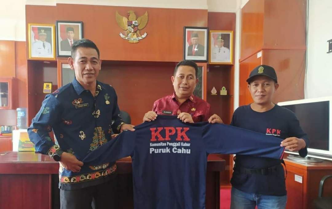 Pemkab Mura Apresiasi Komunitas Penggali Kubur