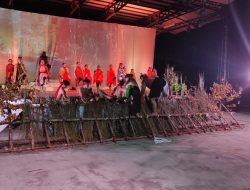 SENDRATARI ONRUST-Peperangan Suku Dayak Melawan Belanda SENDRATARI ONRUST-Peperangan Suku Dayak Melawan Belanda