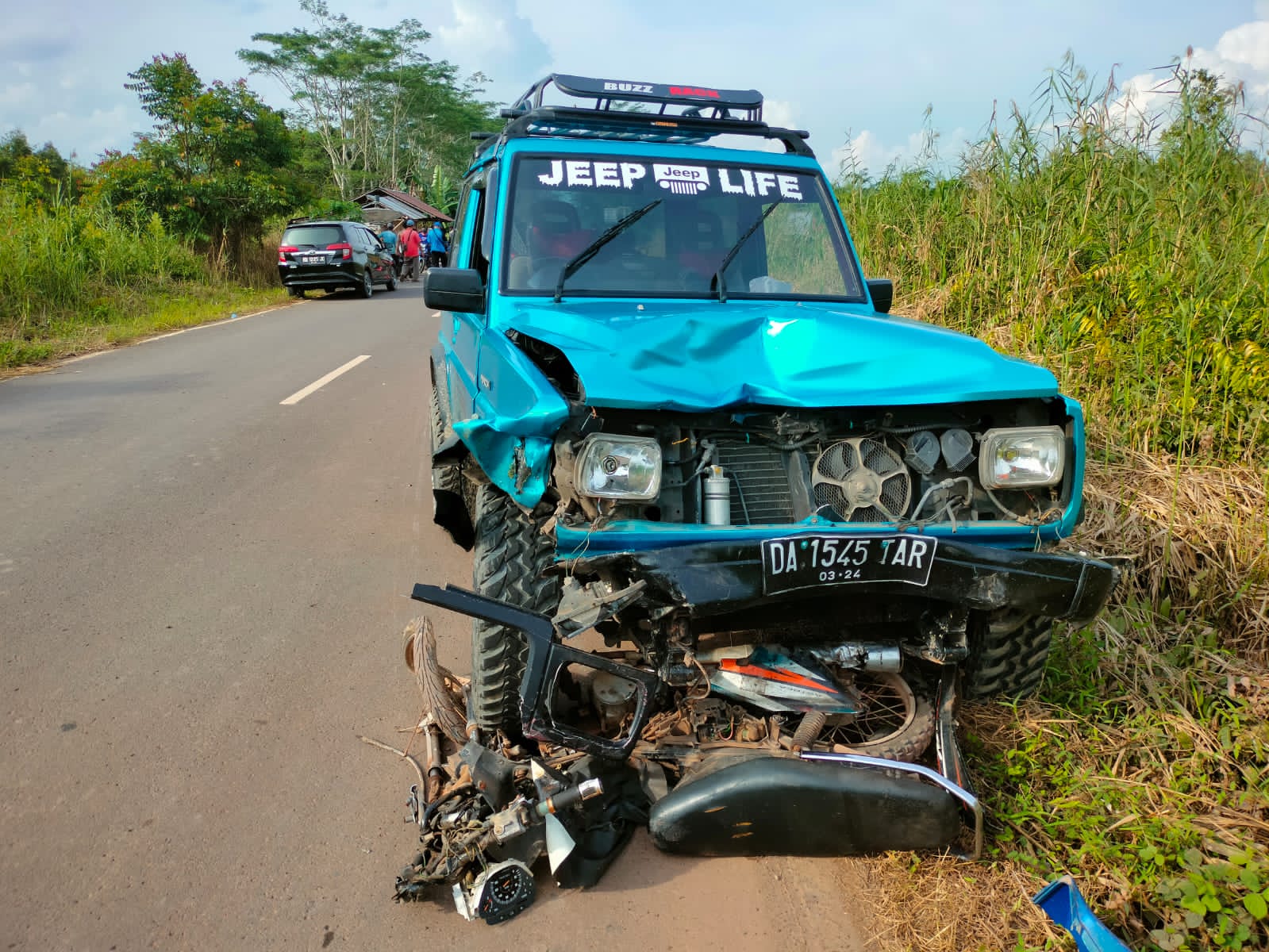 Mendadak Keluar Gang, Pengendara Supra Tewas Disambar Feroza Mendadak Keluar Gang, Pengendara Supra Tewas Disambar Feroza