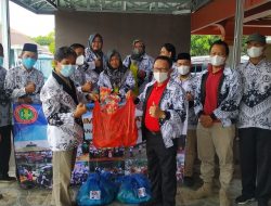 PGRI Tanah Laut Kalsel Serahkan Bantuan Korban Banjir Katingan