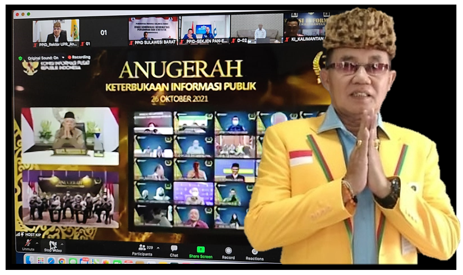 Rektor UPR Terima Penganugerahan Keterbukaan Informasi Publik 2021