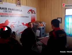 TIM PENYIDIK KEJARI KAPUAS GELEDAH KANTOR KPU