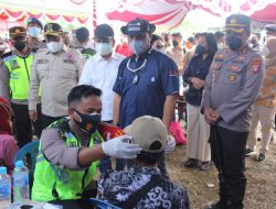 Kapolda Tinjau Serbuan Vaksinasi di Mantangai
