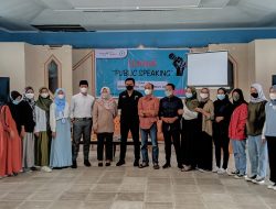 AMC Fasilitasi Mahasiswa Seminar Public Speaking
