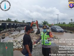 Banjir Surut, Jalan Rusak 3 Km