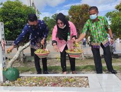 WISATA ZIARAH PAHLAWAN-Siswa Diingatkan Pentingnya Restorasi Sosial