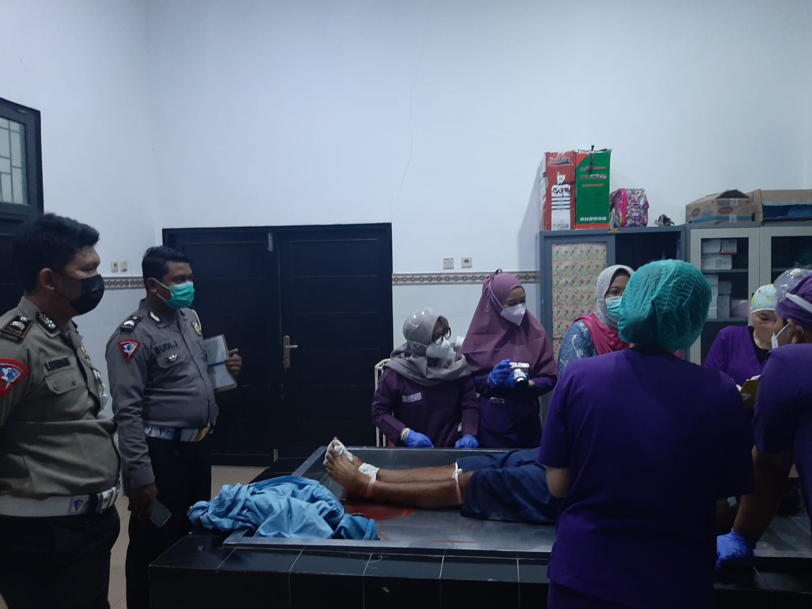 Tabrak Truk Parkir, Petani Tewas di Jalan Karanggan Tabrak Truk Parkir, Petani Tewas di Jalan Karanggan