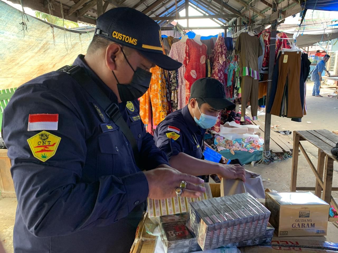 398.000 Rokok dan Ratusan Miras Ilegal Diamankan