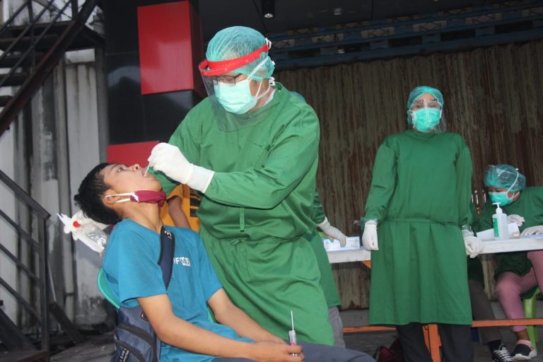 Perlu Swab Acak di Pusat Keramaian