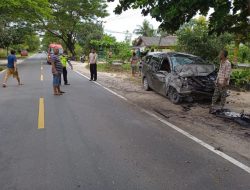 Pengemudi Sigra Tewas Usai Hantam Mobil Boks Pengemudi Sigra Tewas Usai Hantam Mobil Boks